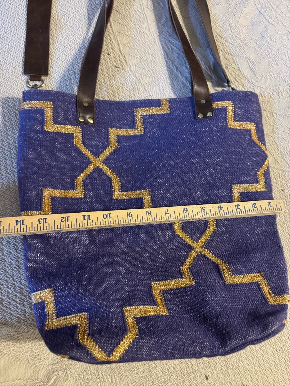 Sapana Tote Bag with Geometric Gold Pattern - Purple Woven - Picture 5 of 9